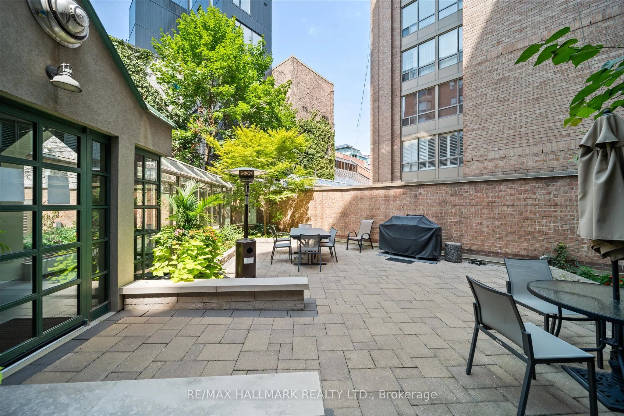 25 George Street, #801