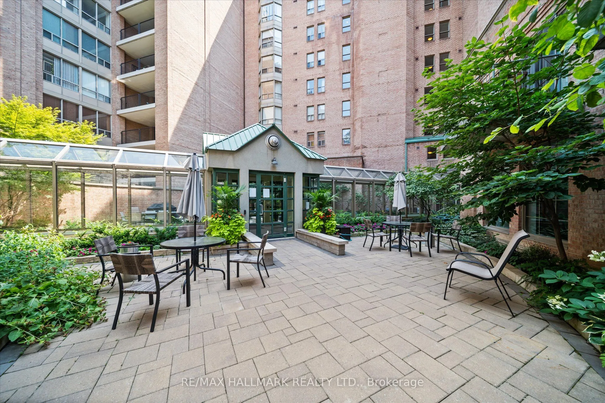 25 George Street, #801