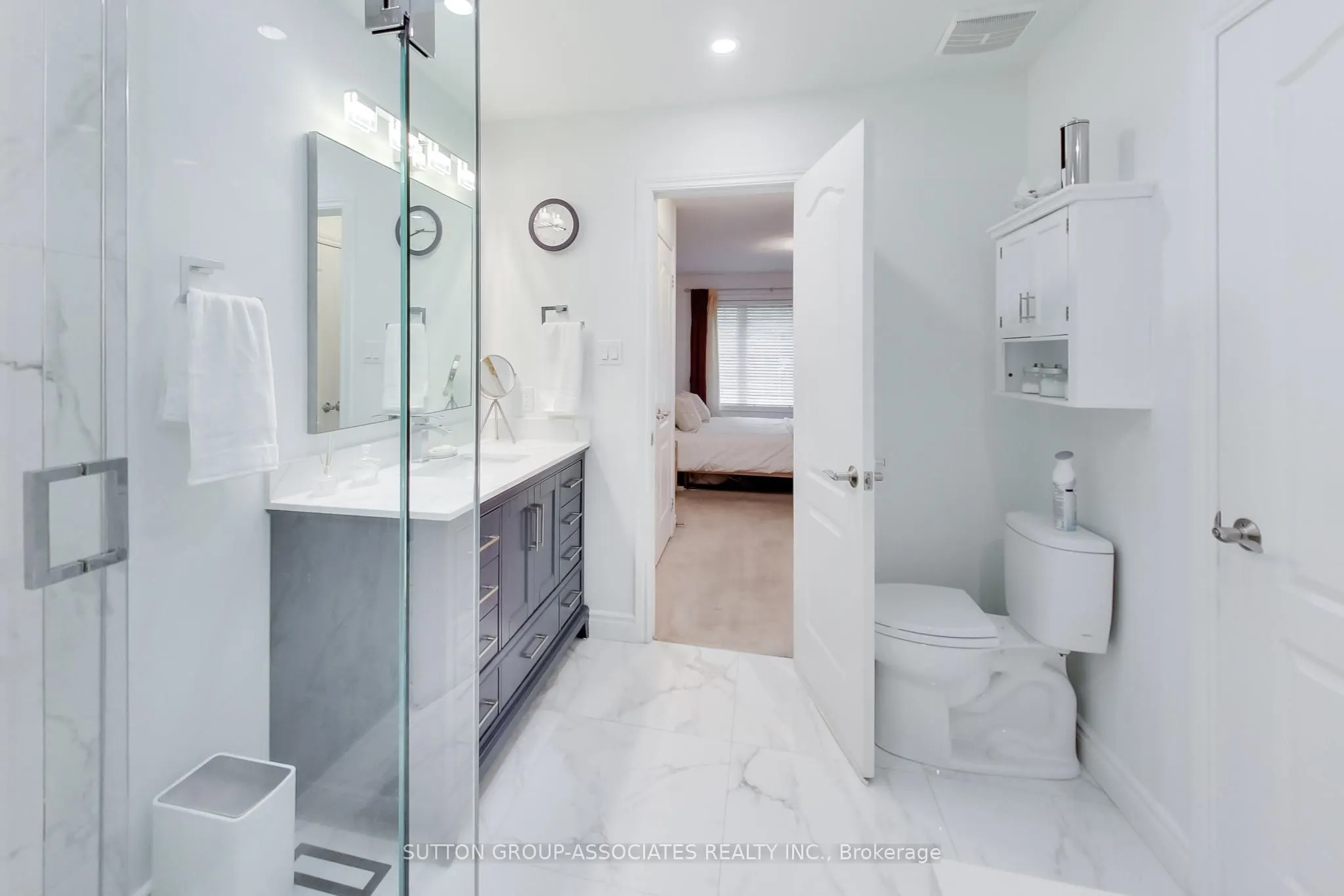 15B Robina Avenue