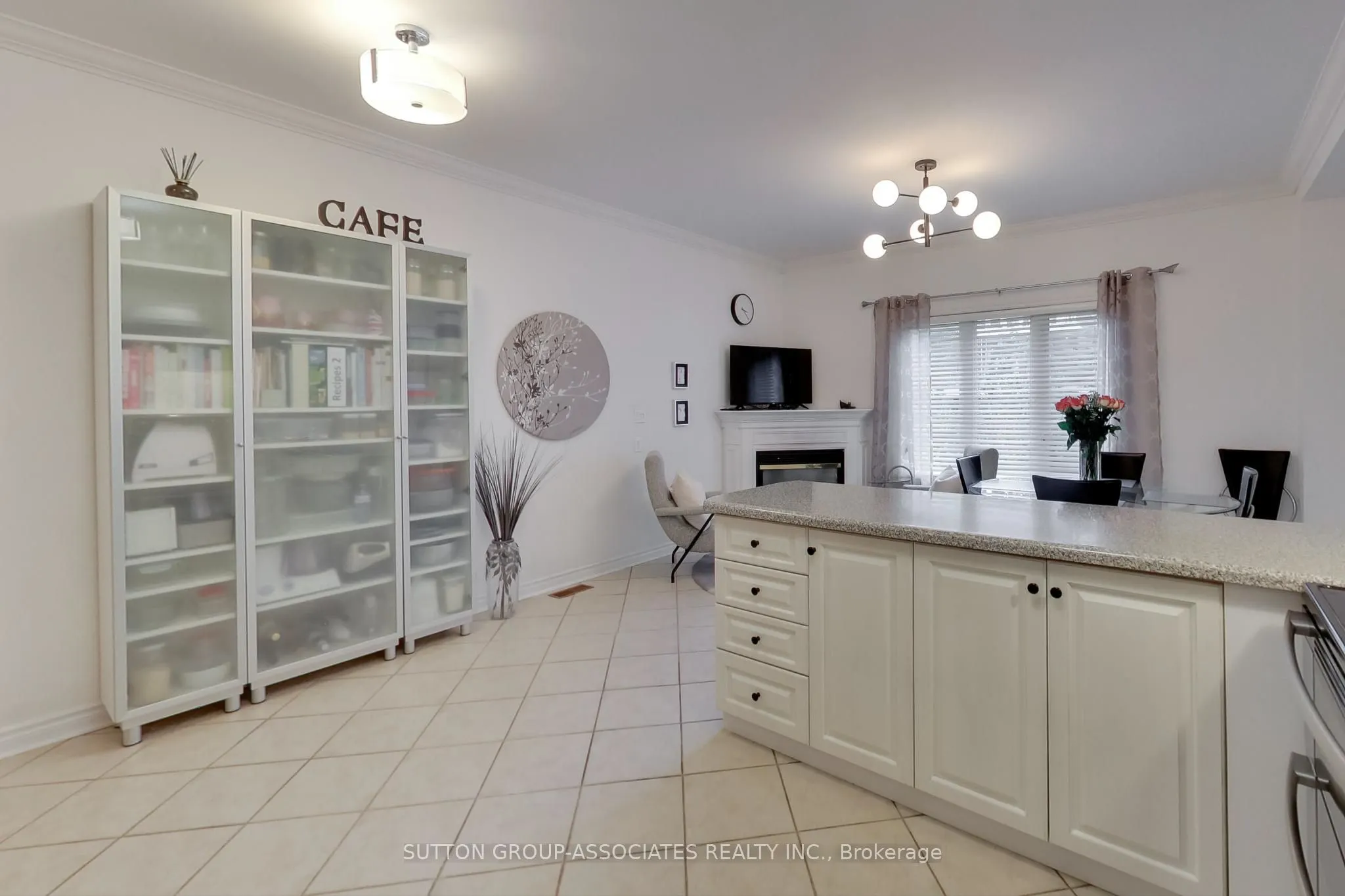 15B Robina Avenue