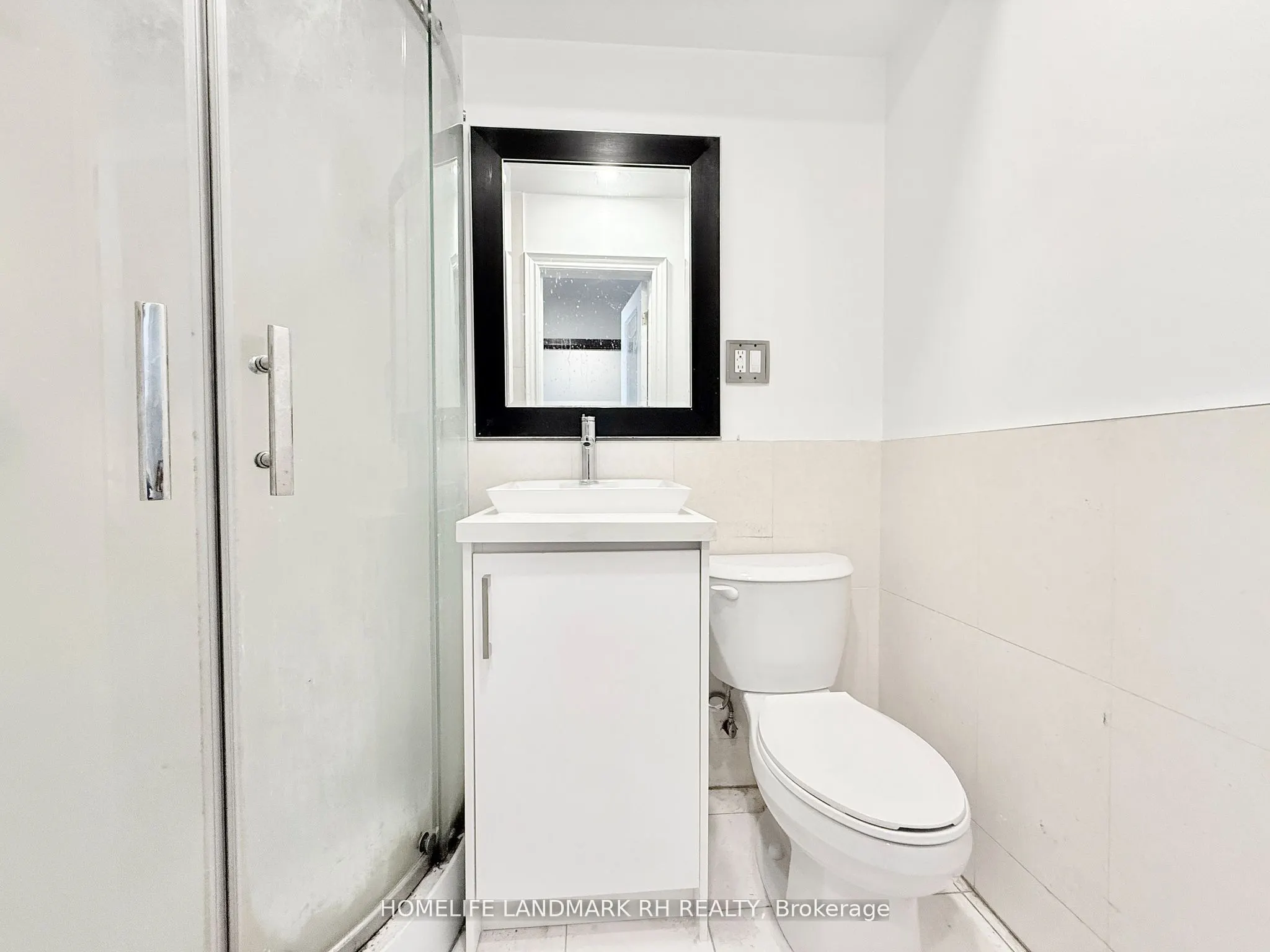 414 Dundas Street W, #301