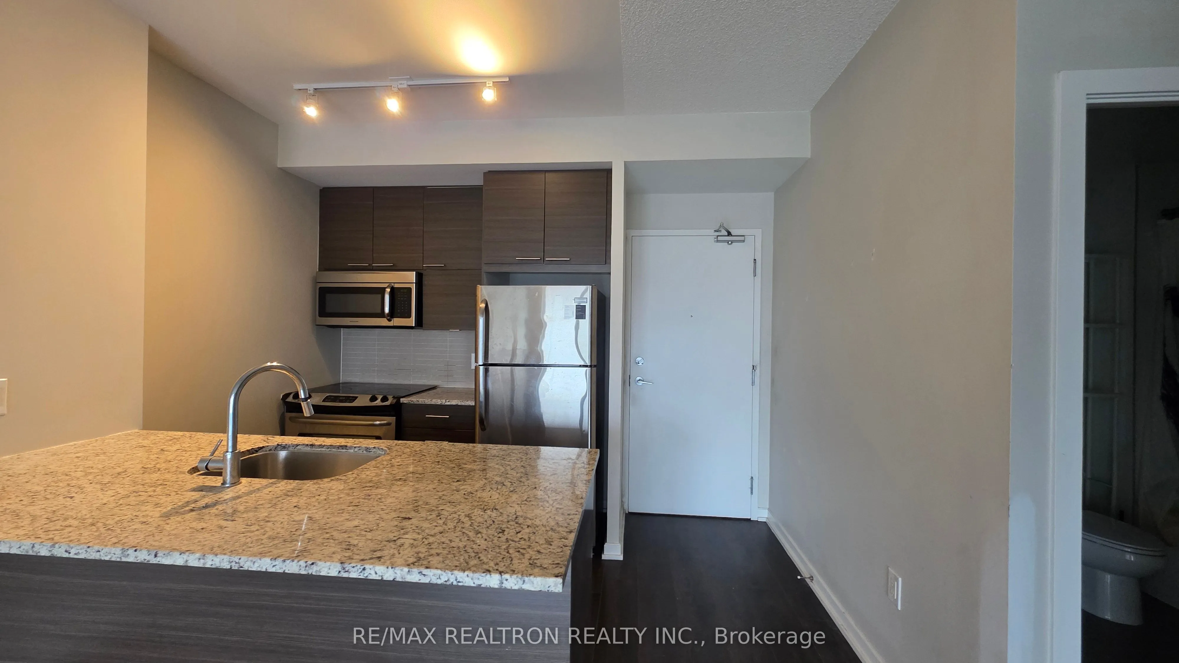 66 Forest Manor Road, #1703