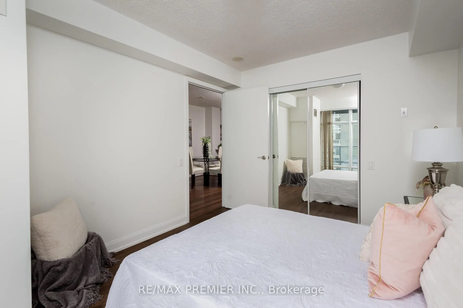 2191 Yonge Street, #1512