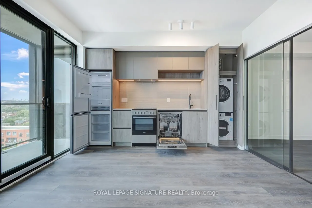 181 Sterling Road, #1218