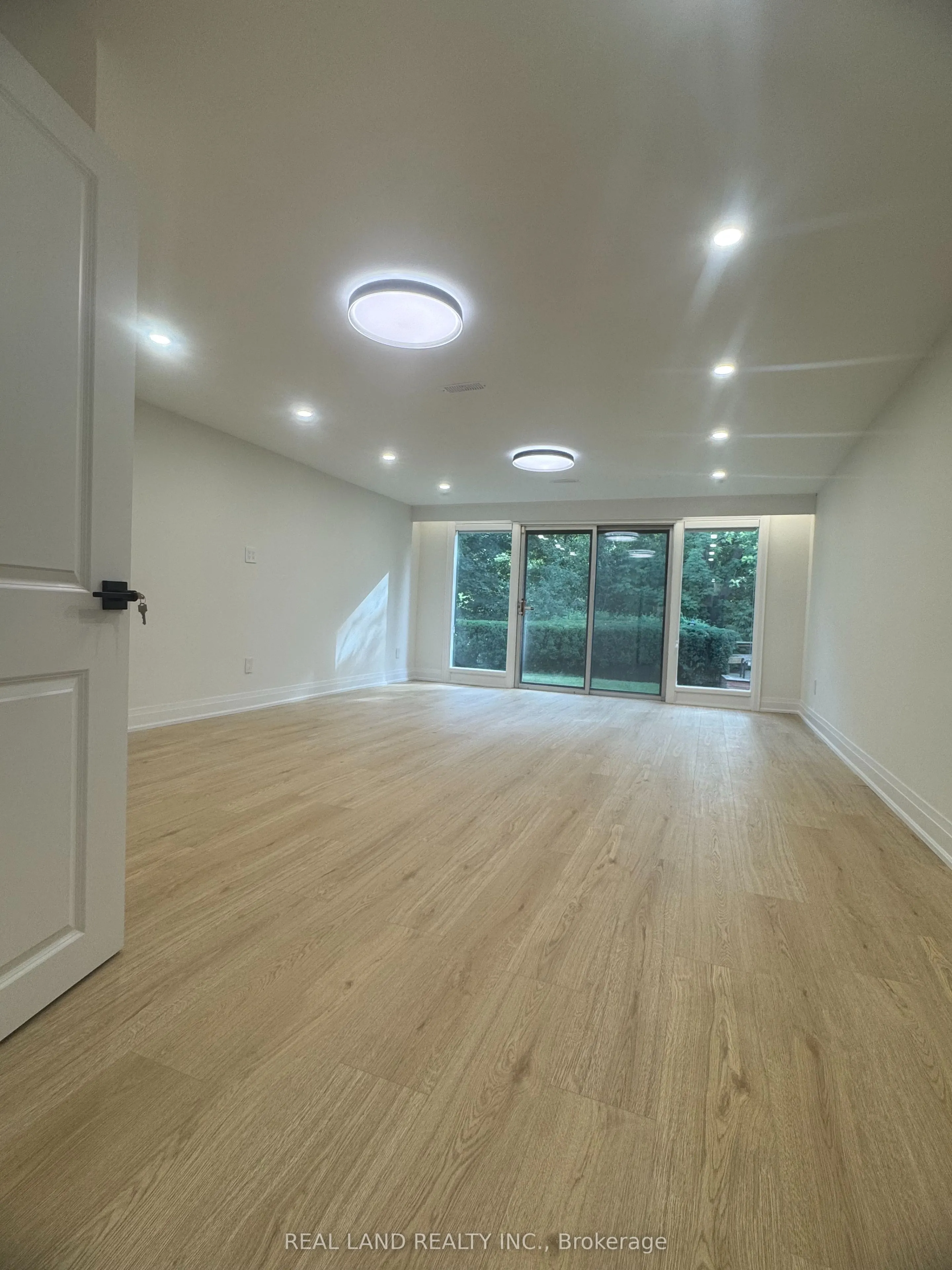7 Warlock Crescent, #Basement 2