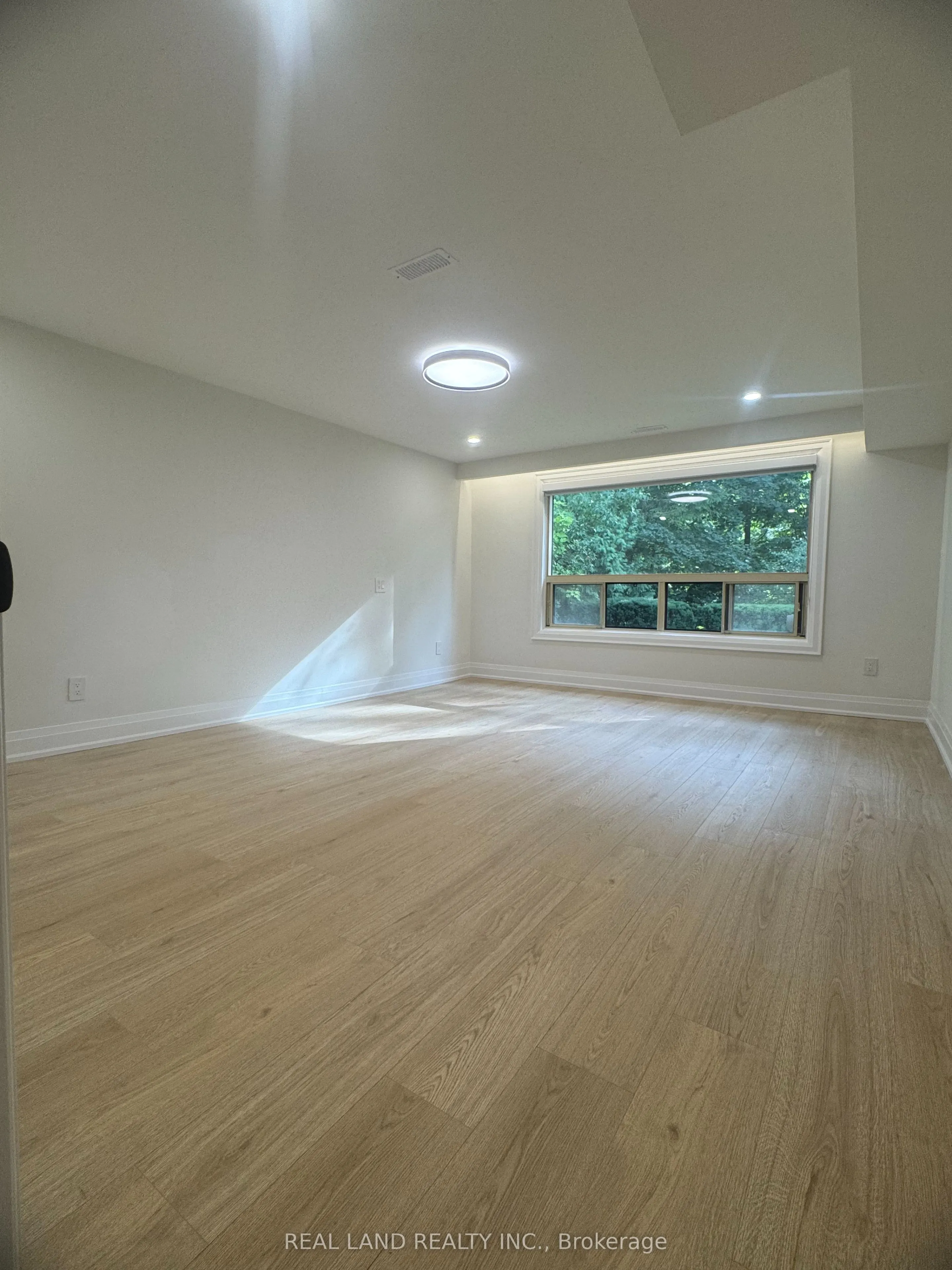 7 Warlock Crescent, #Basement 2