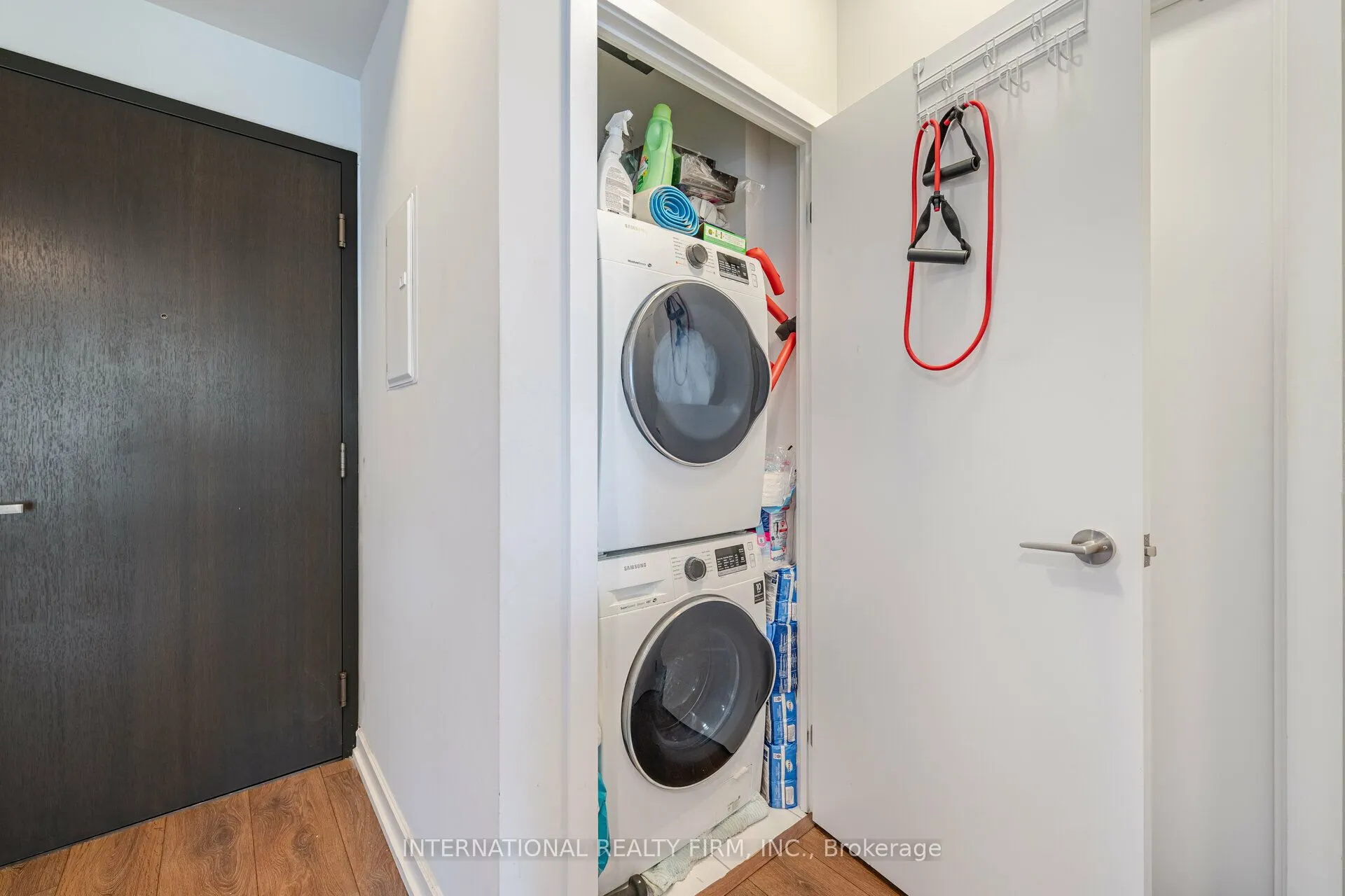 52 Forest Manor Road, #303