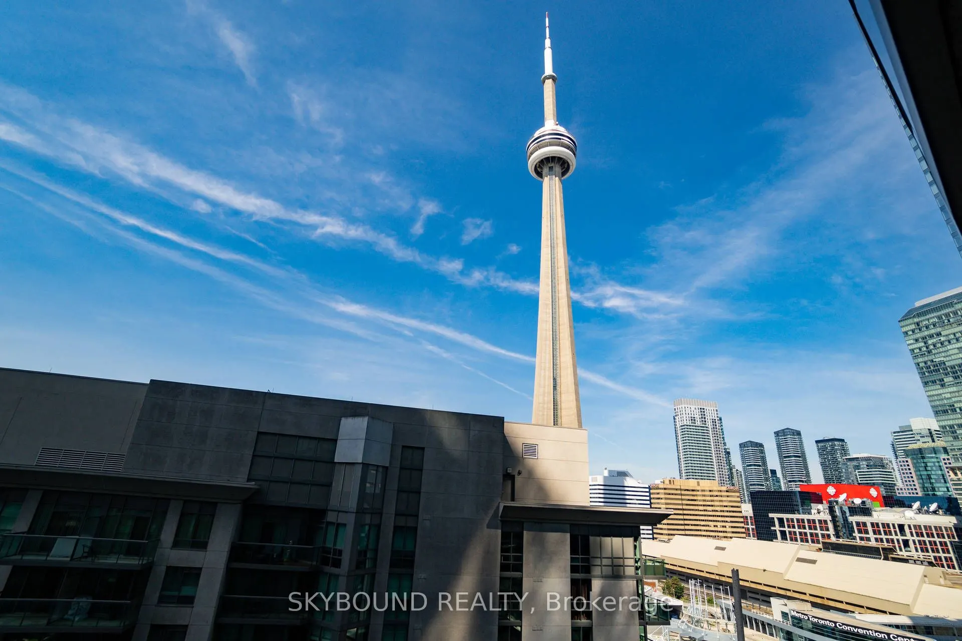 30 Grand Trunk Crescent, #2015