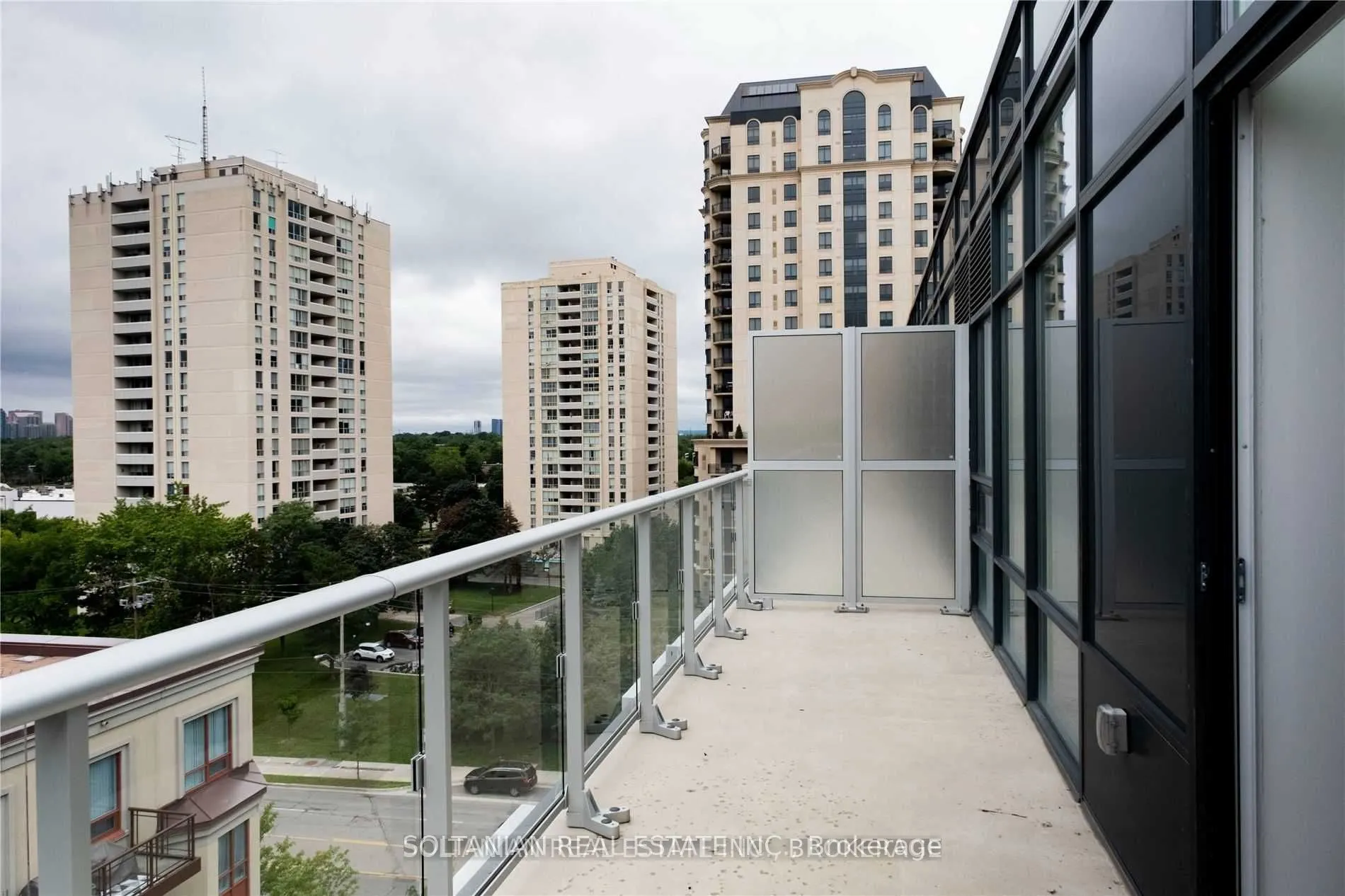 621 Sheppard Avenue E, #Gph06