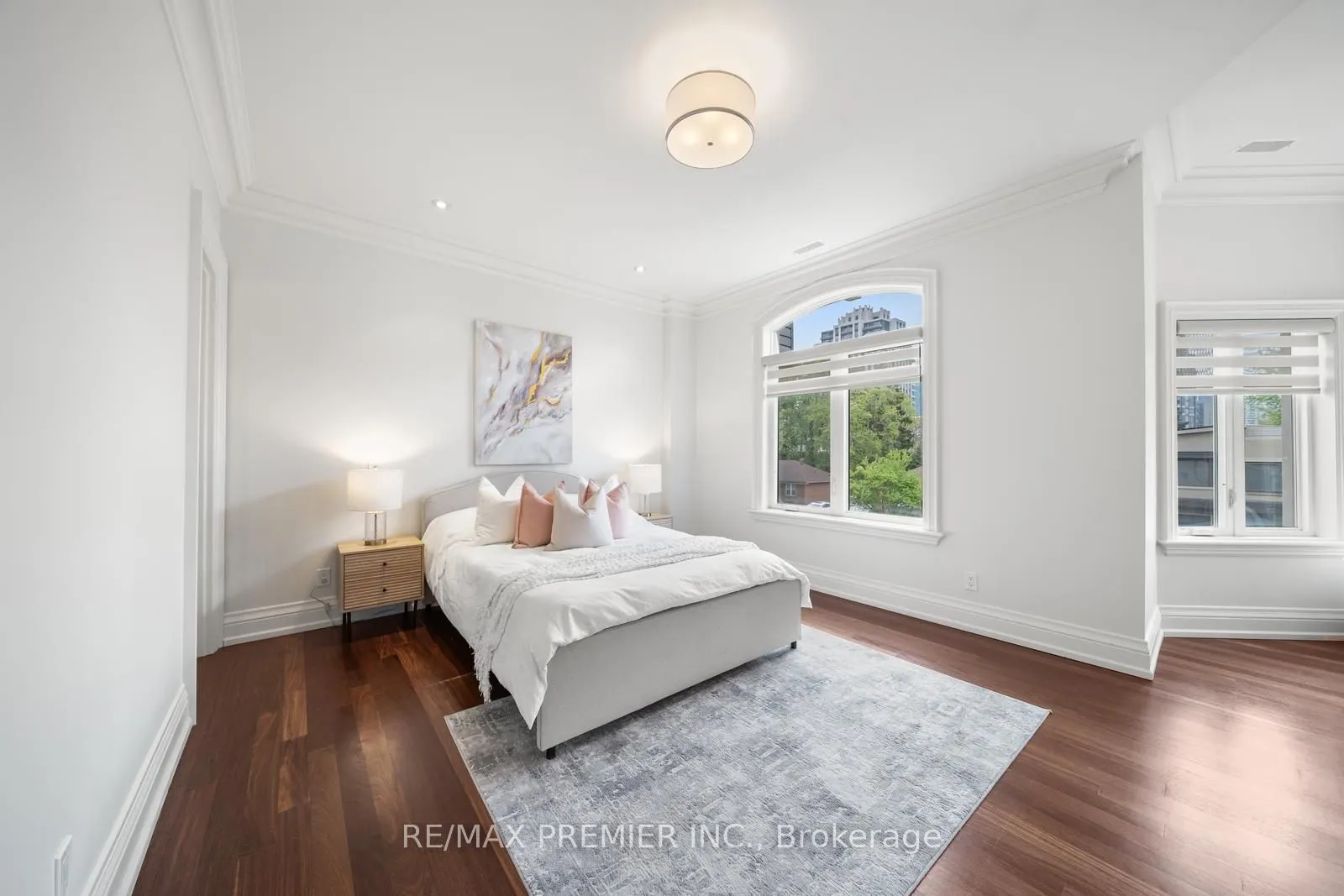 117 Upper Canada Drive