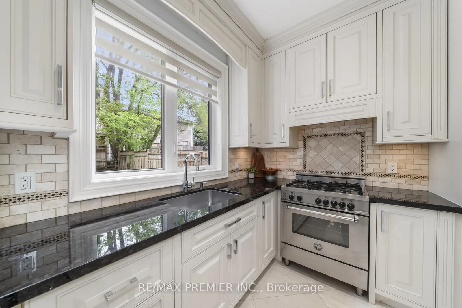 117 Upper Canada Drive