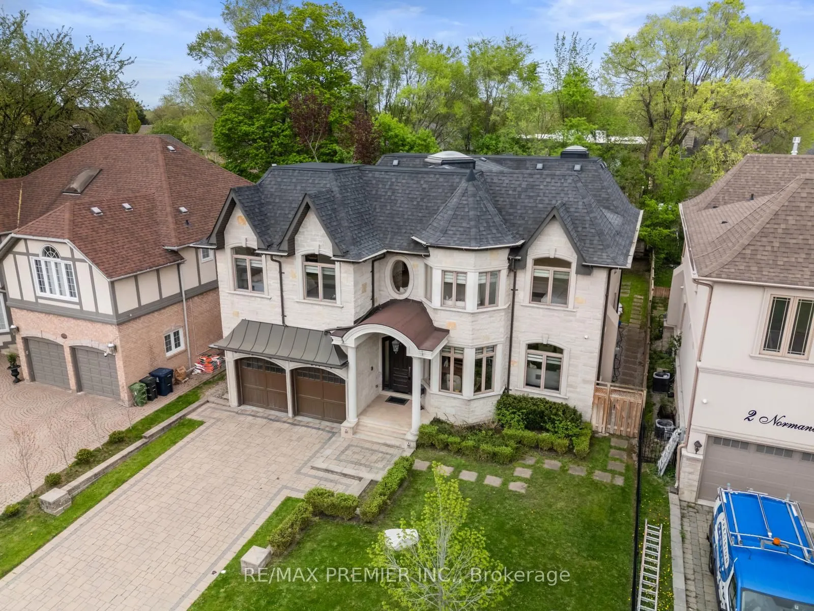 117 Upper Canada Drive
