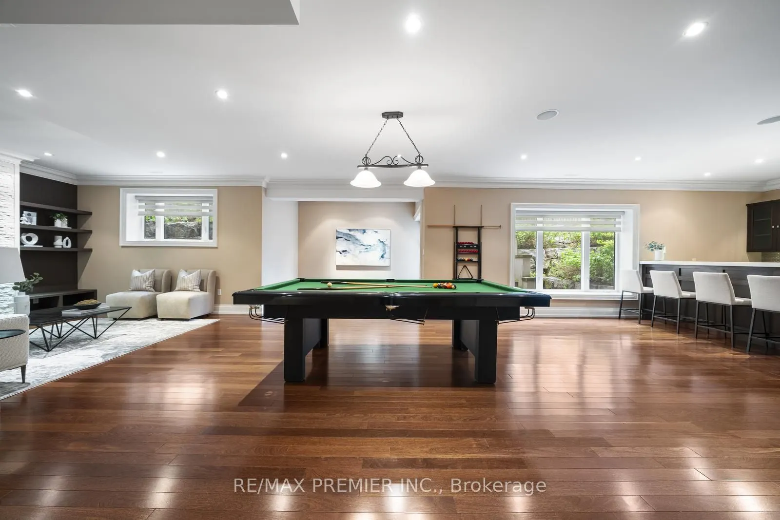 117 Upper Canada Drive