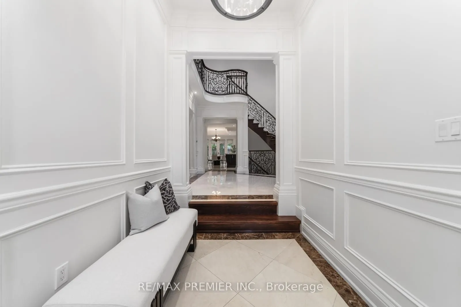 117 Upper Canada Drive