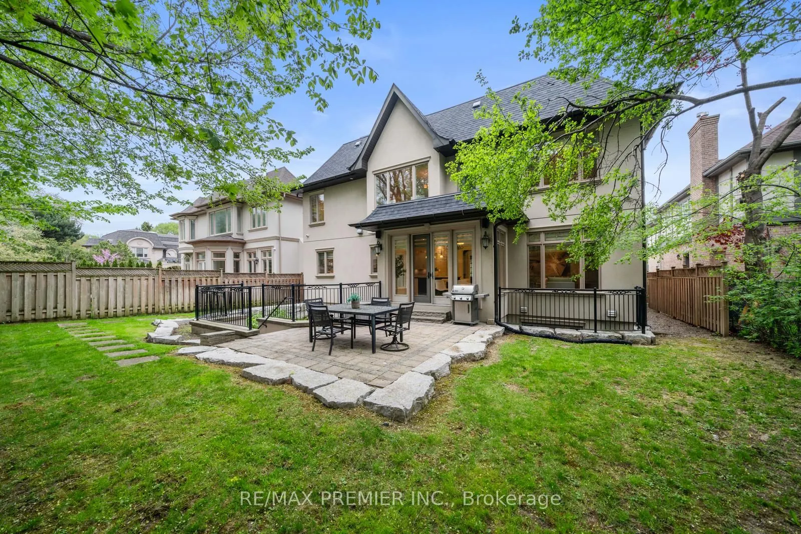 117 Upper Canada Drive