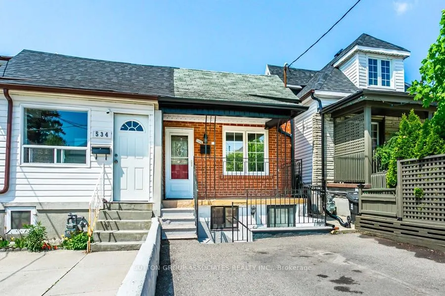 534 A Westmount Avenue