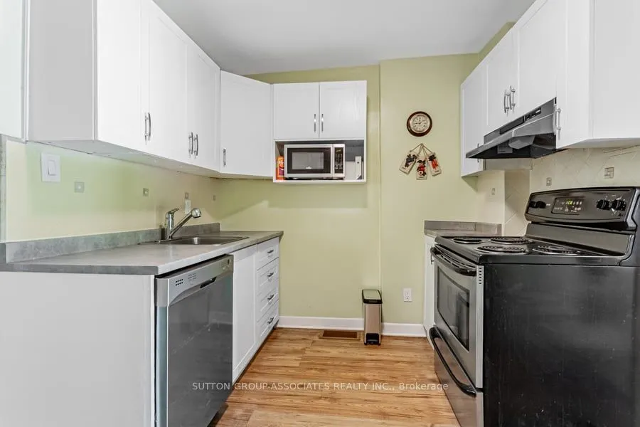 534 A Westmount Avenue