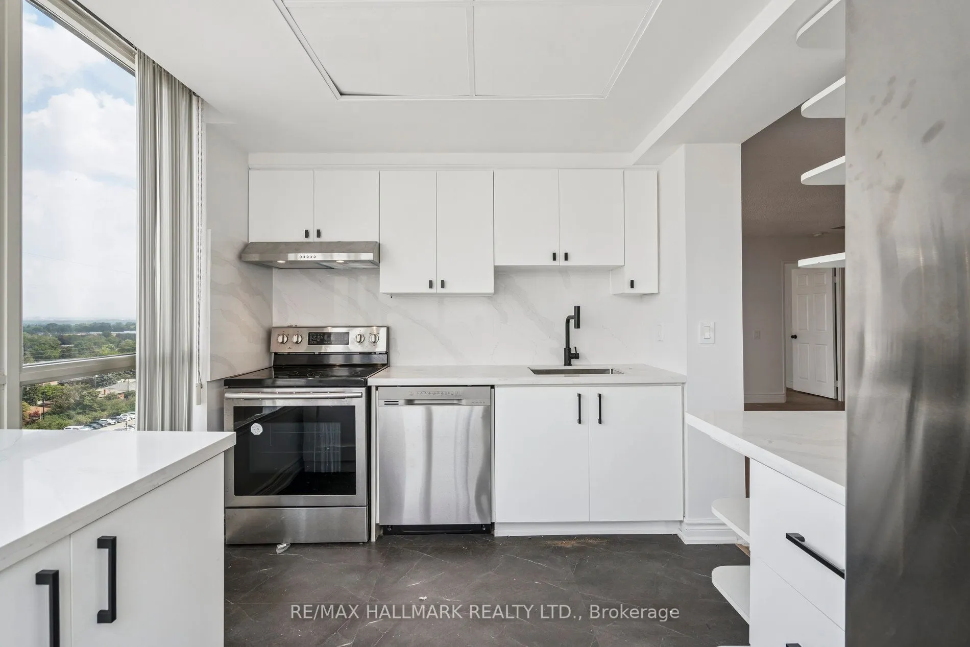 7 Bishop Avenue, #1214