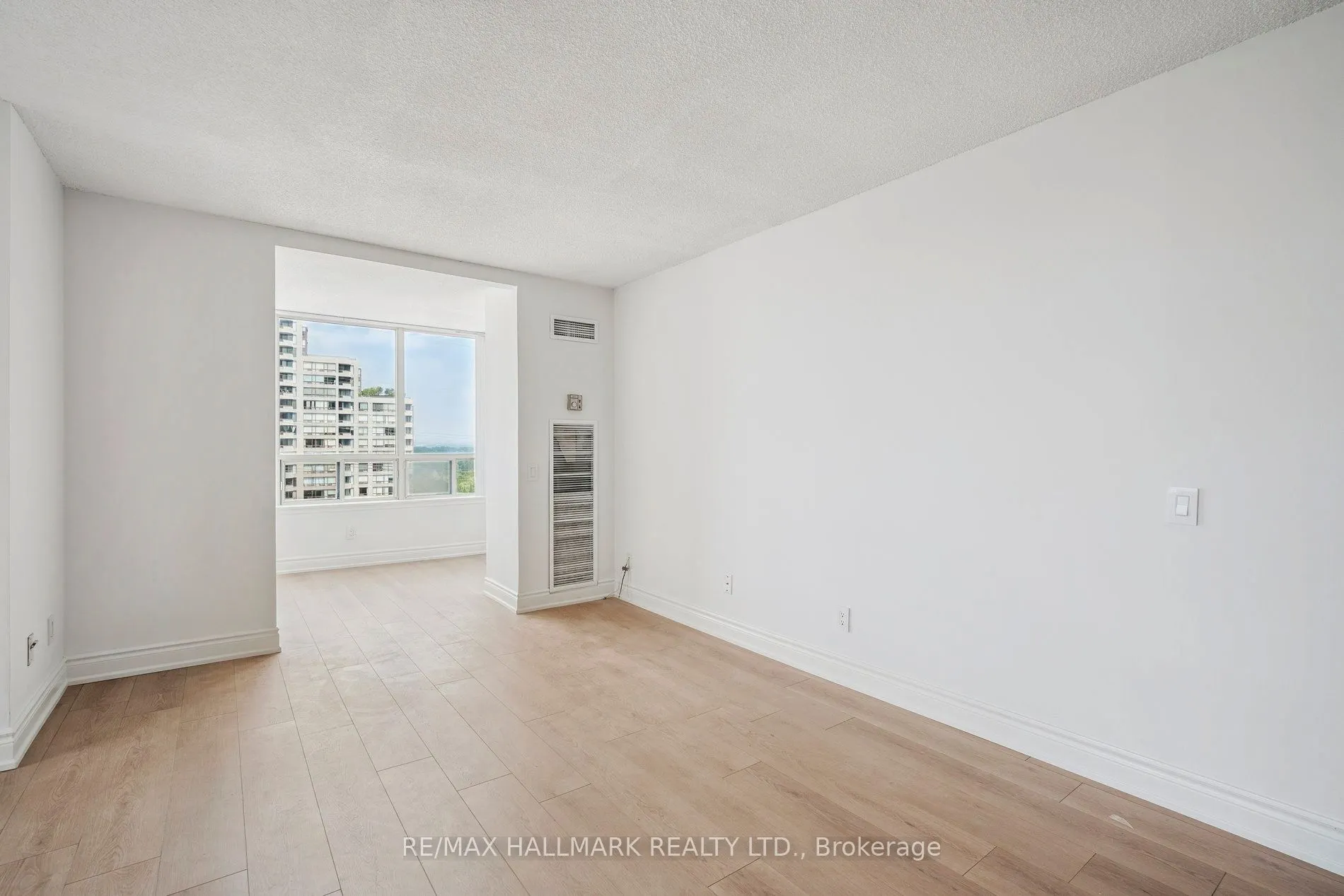 7 Bishop Avenue, #1214
