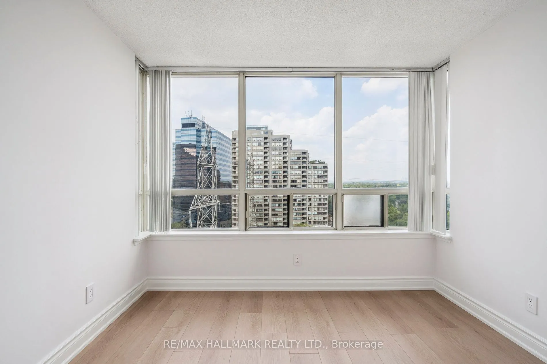 7 Bishop Avenue, #1214