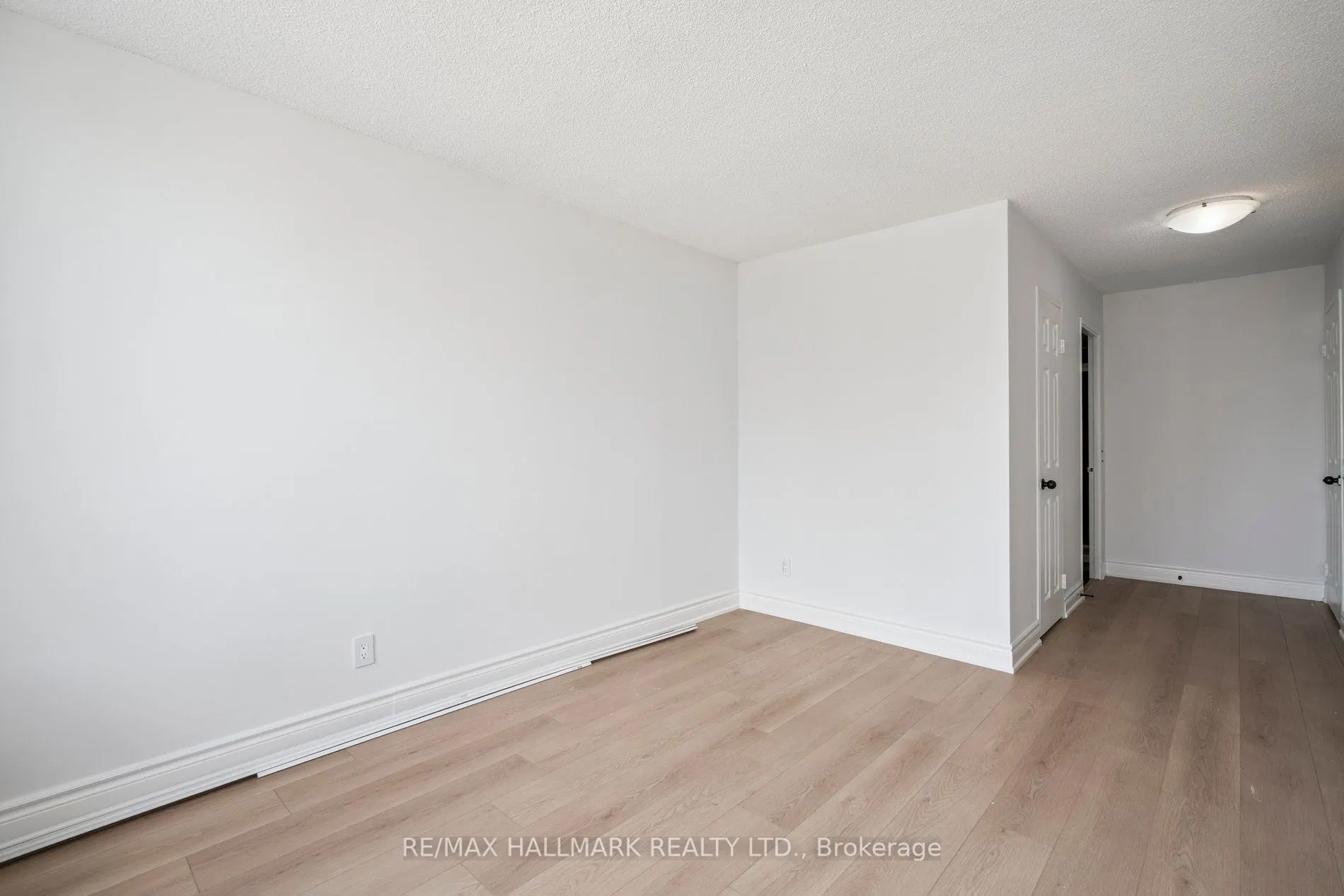7 Bishop Avenue, #1214