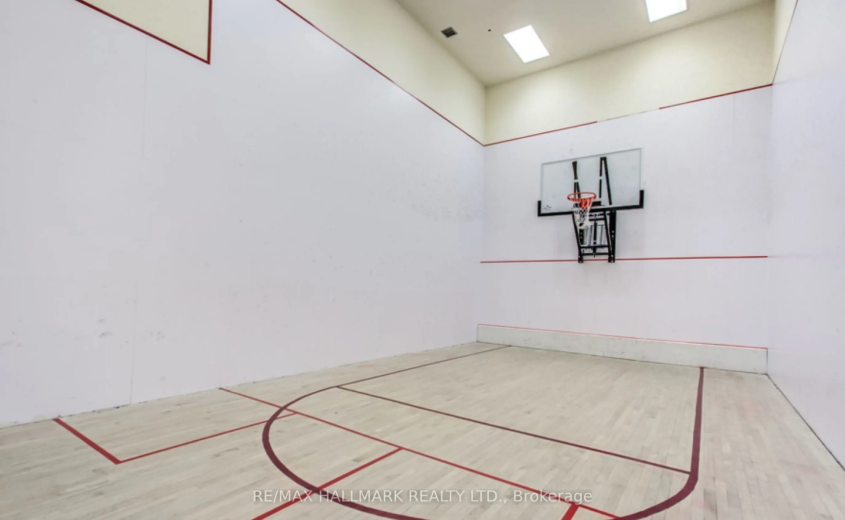 7 Bishop Avenue, #1214