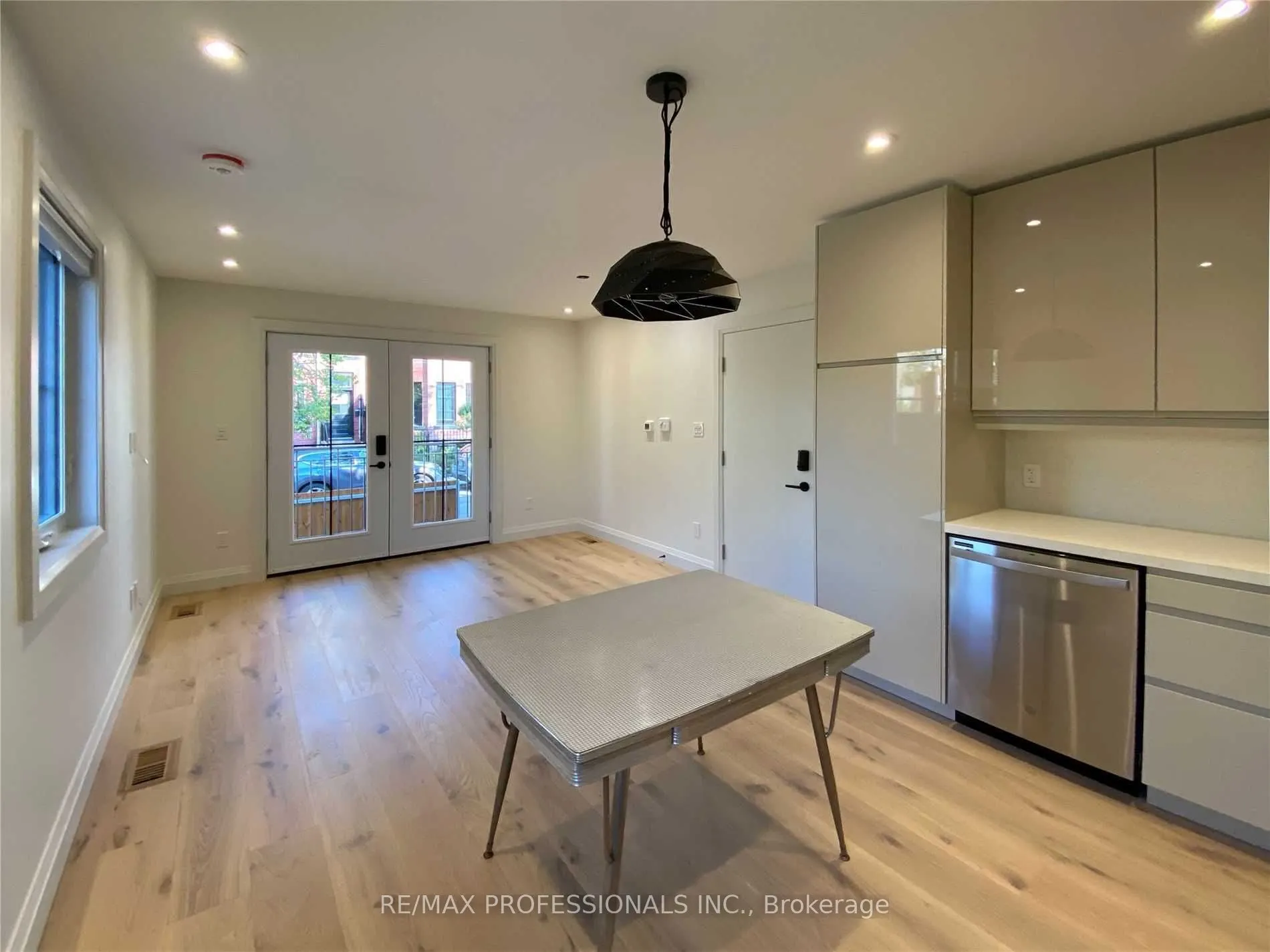41 Rolyat Street, #A