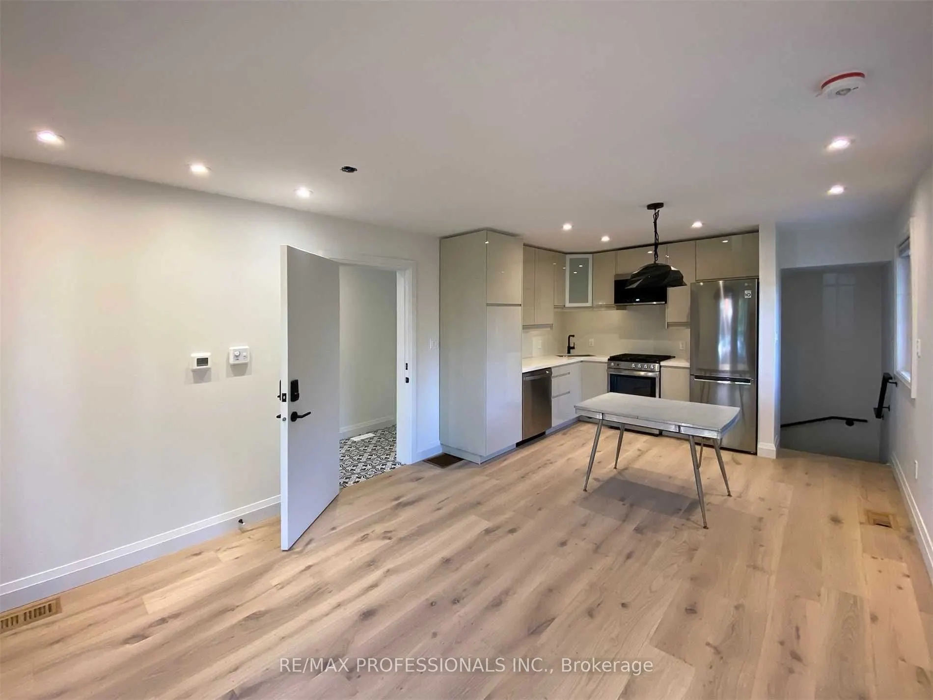 41 Rolyat Street, #A