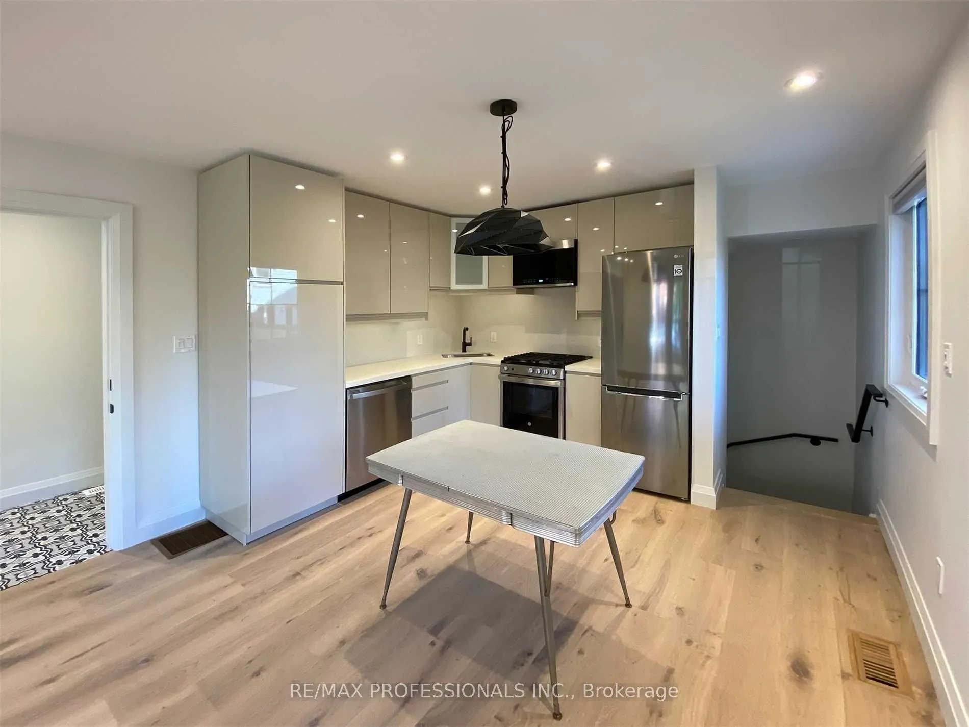 41 Rolyat Street, #A