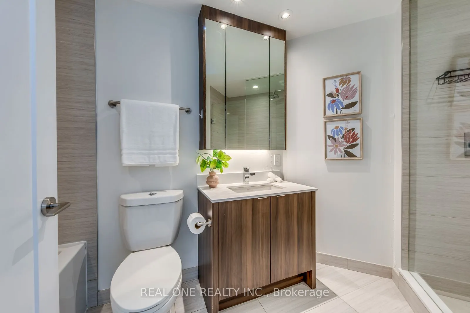 1 Edgewater Drive, #612