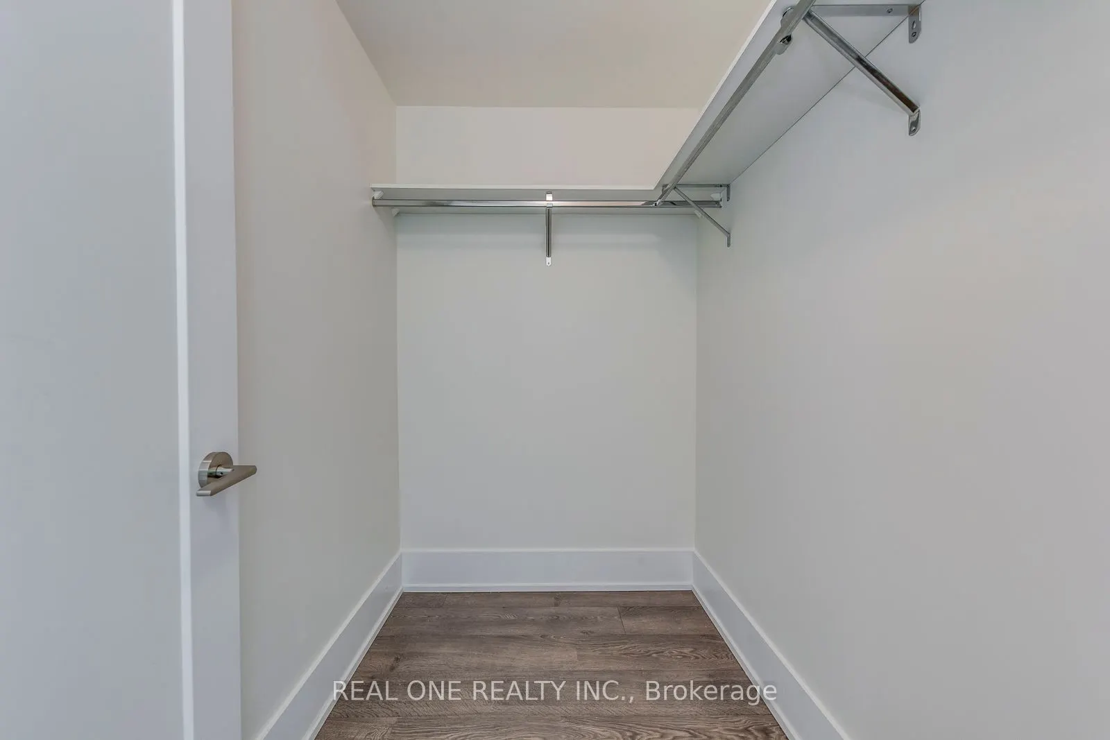 1 Edgewater Drive, #612