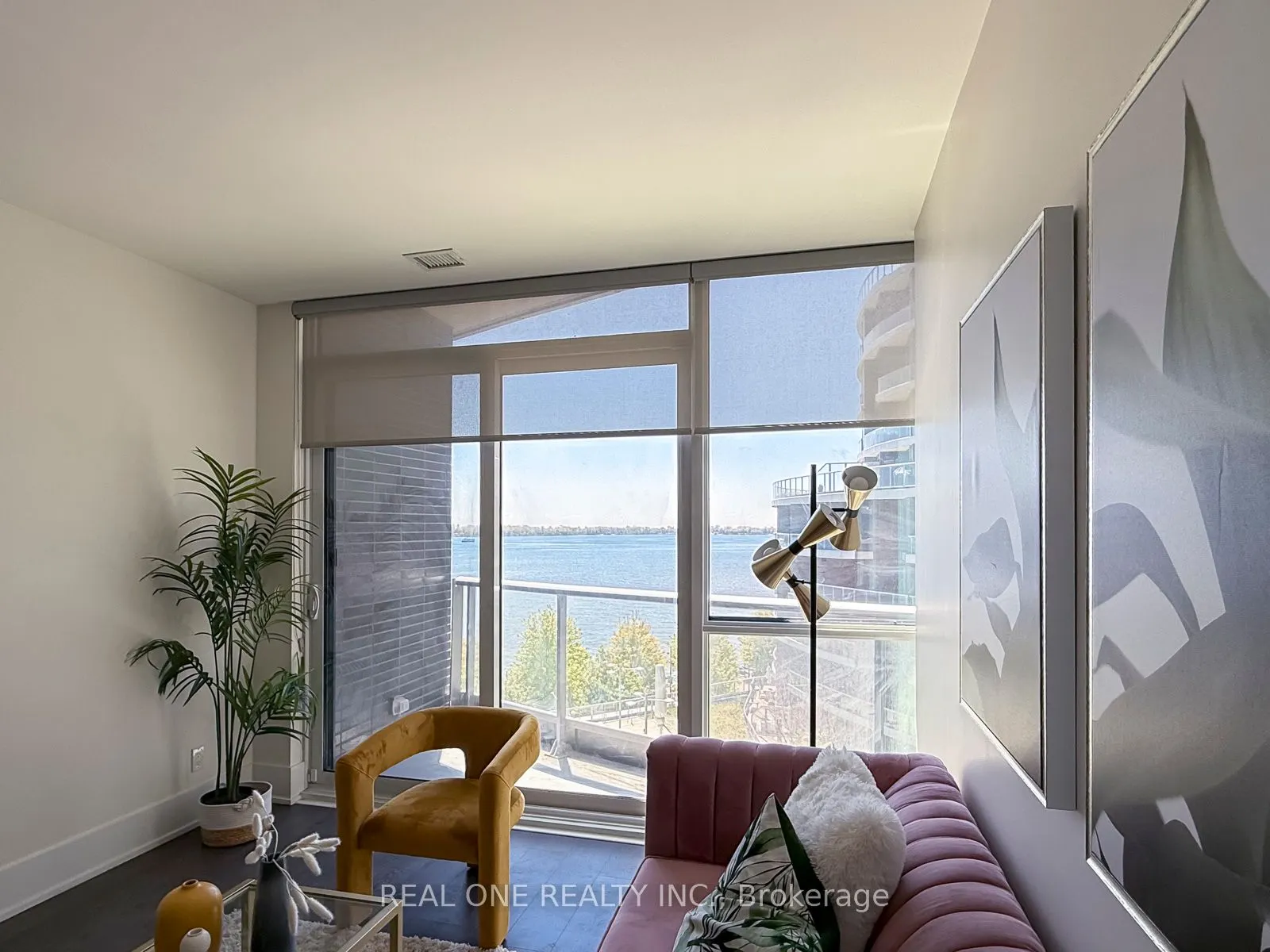 1 Edgewater Drive, #612