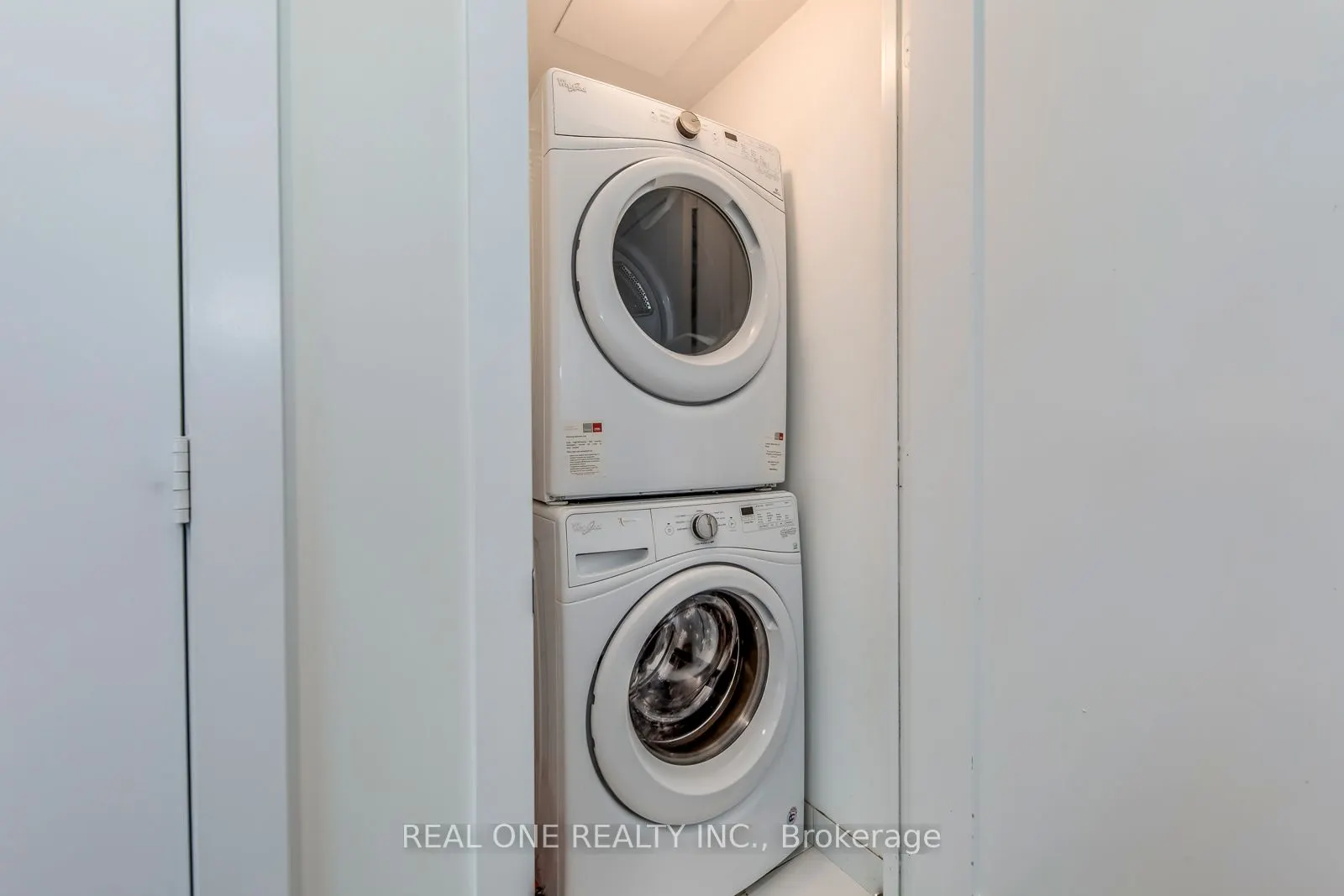 1 Edgewater Drive, #612