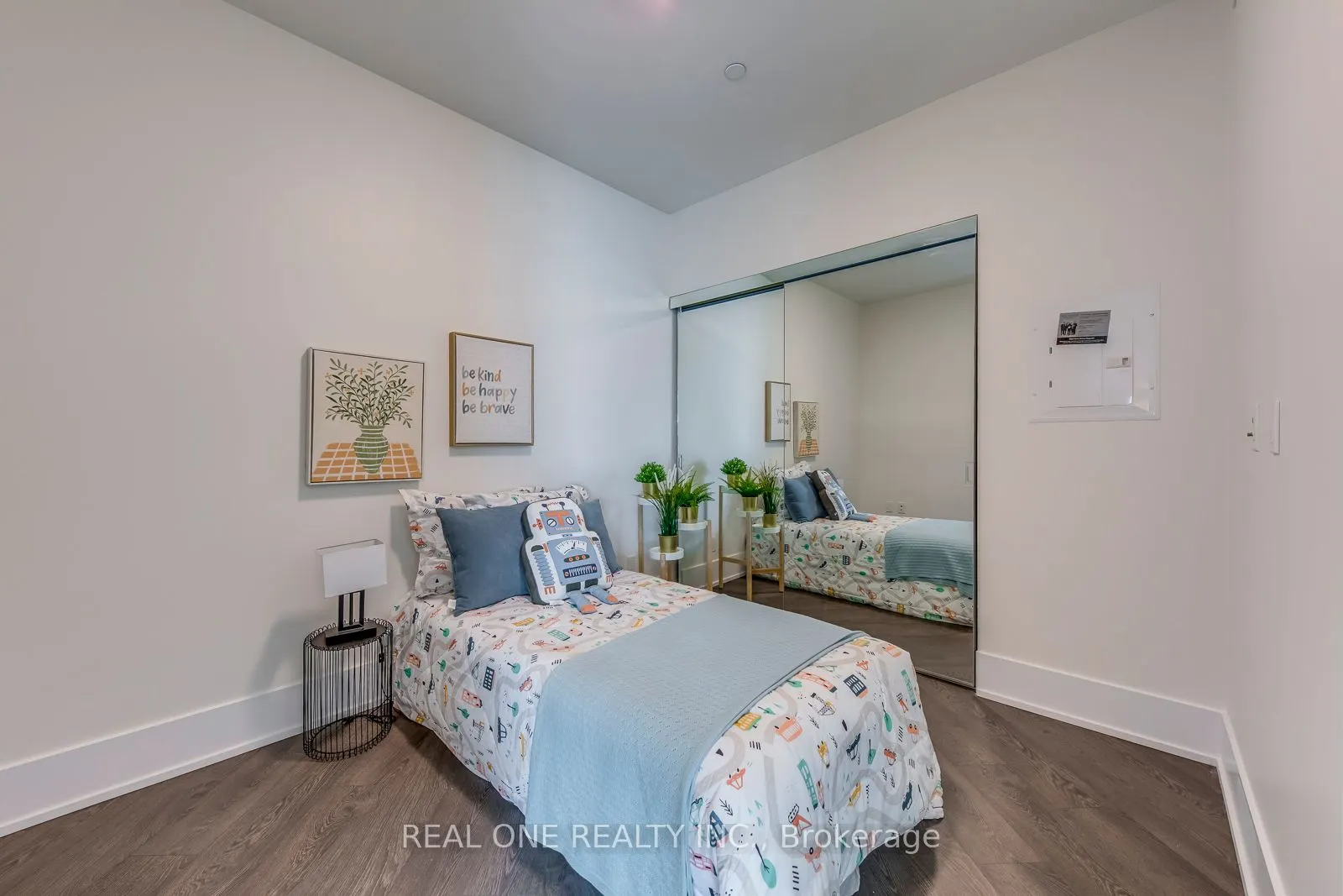 1 Edgewater Drive, #612