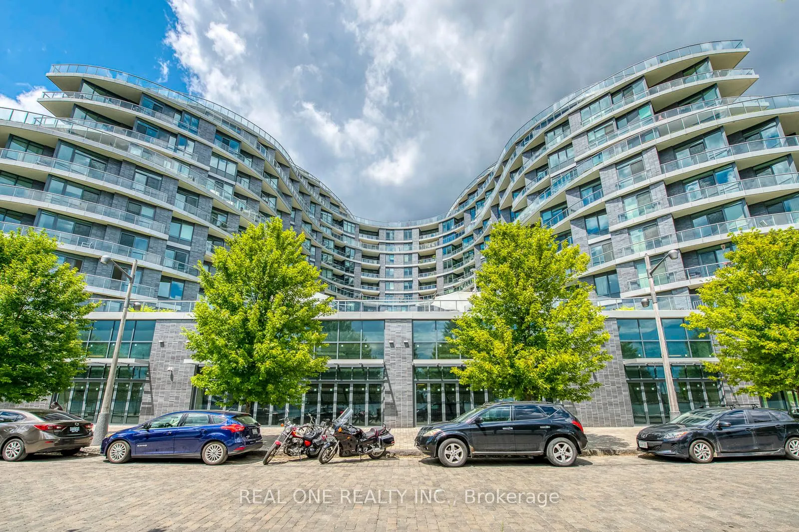 1 Edgewater Drive, #612