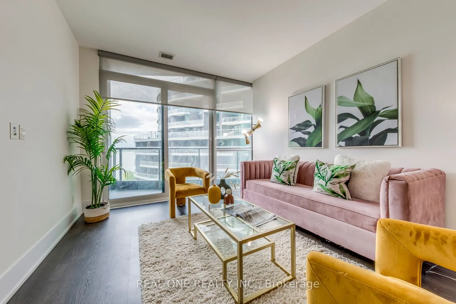 1 Edgewater Drive, #612