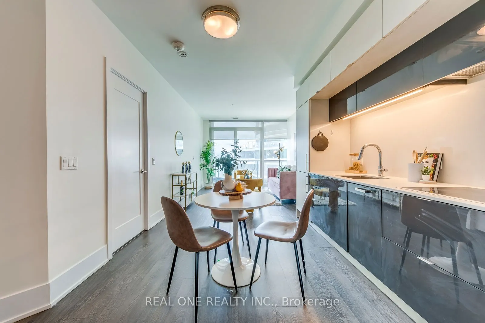 1 Edgewater Drive, #612