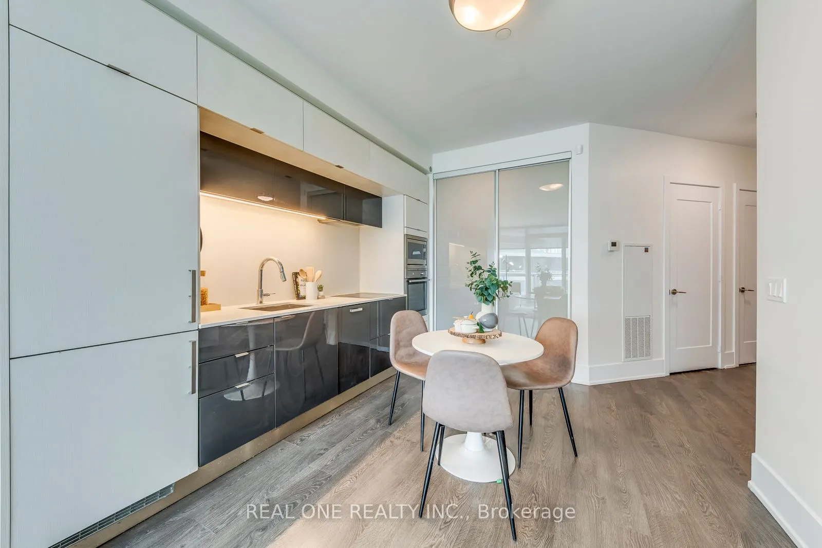 1 Edgewater Drive, #612