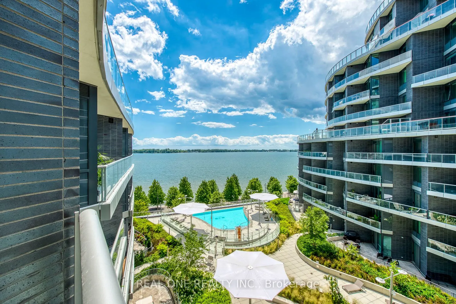 1 Edgewater Drive, #612