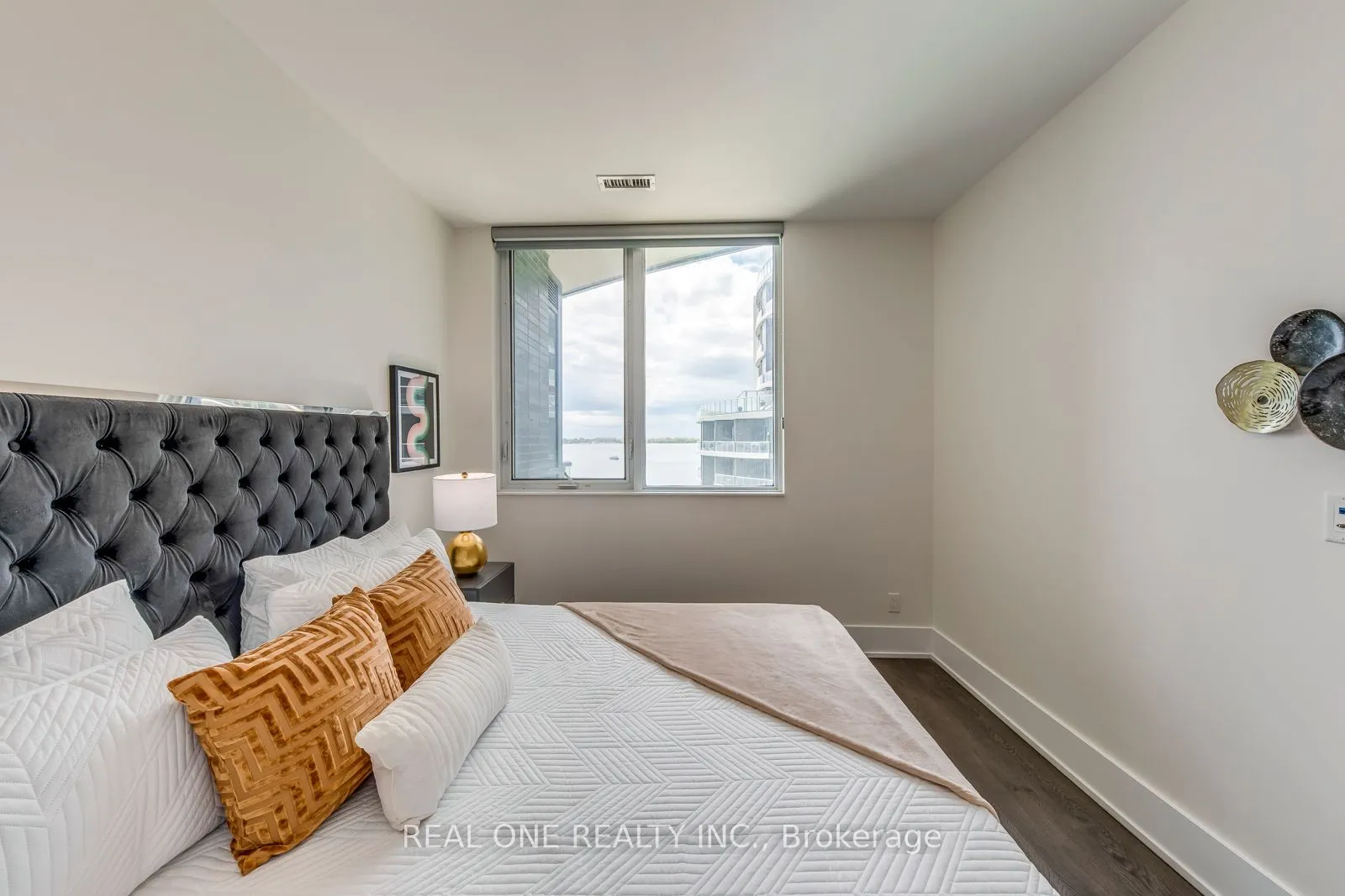 1 Edgewater Drive, #612
