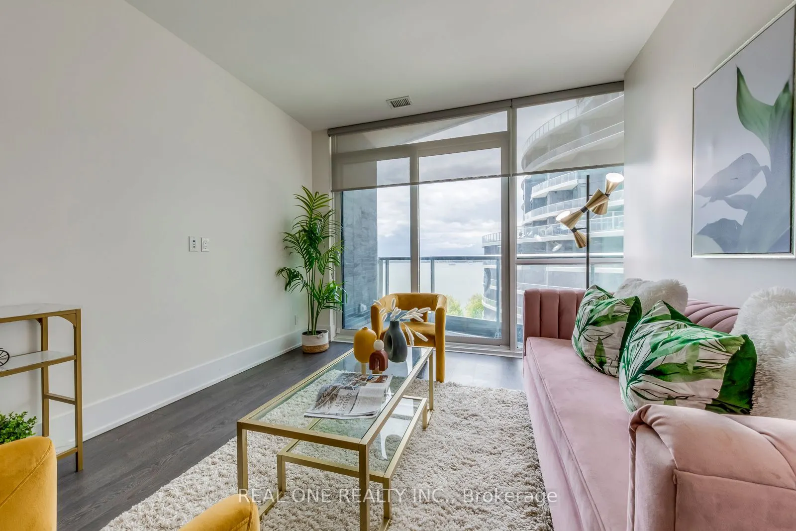 1 Edgewater Drive, #612