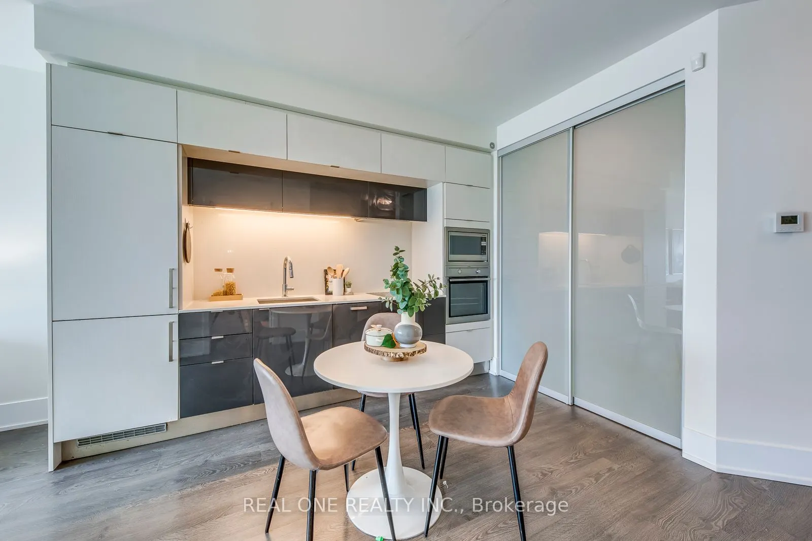 1 Edgewater Drive, #612