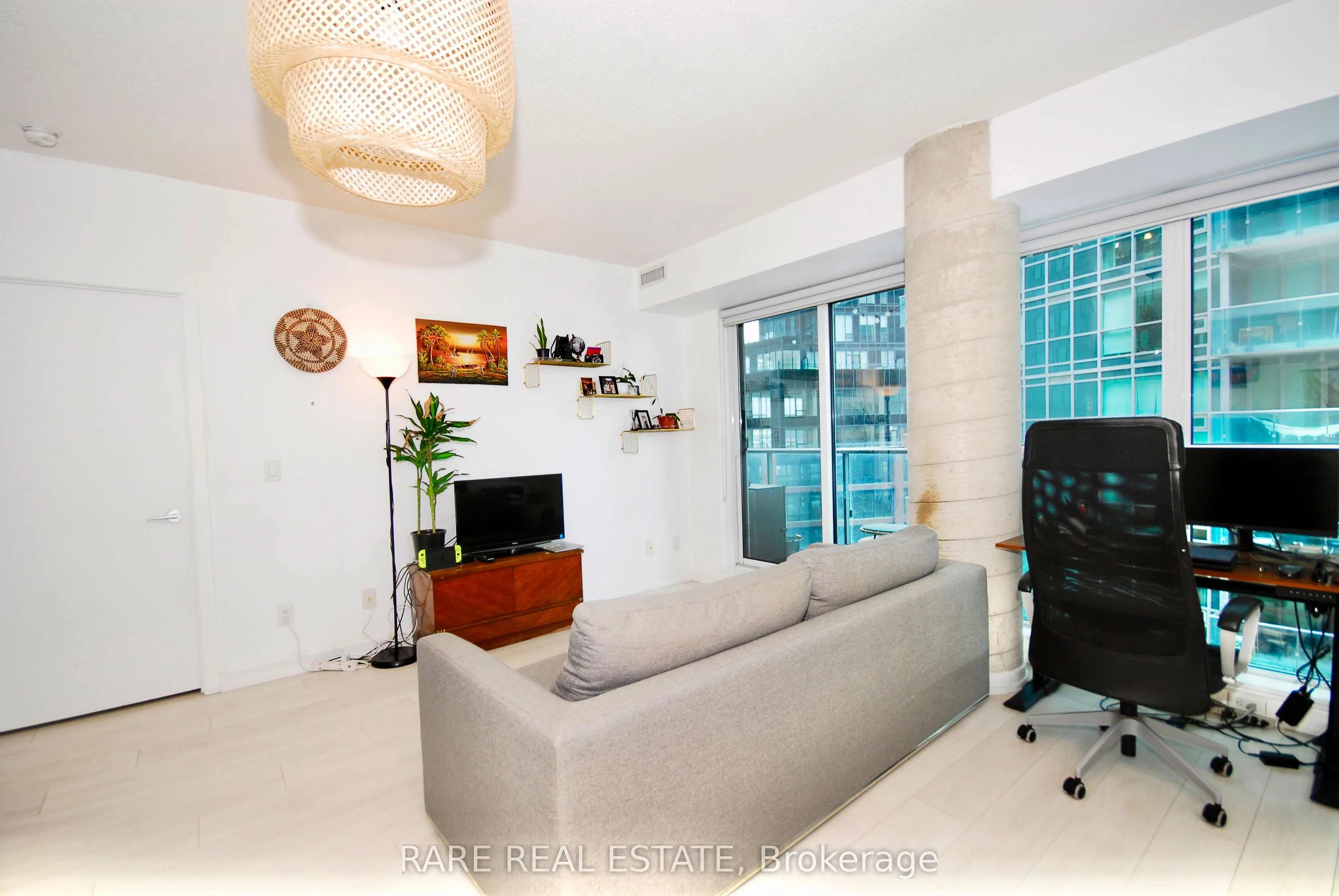 69 Lynn Williams Street, #610