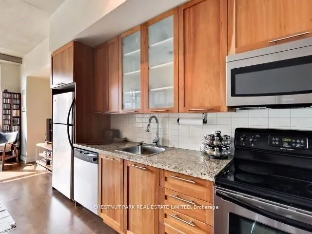 33 Mill Street, #427
