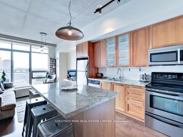 33 Mill Street, #427