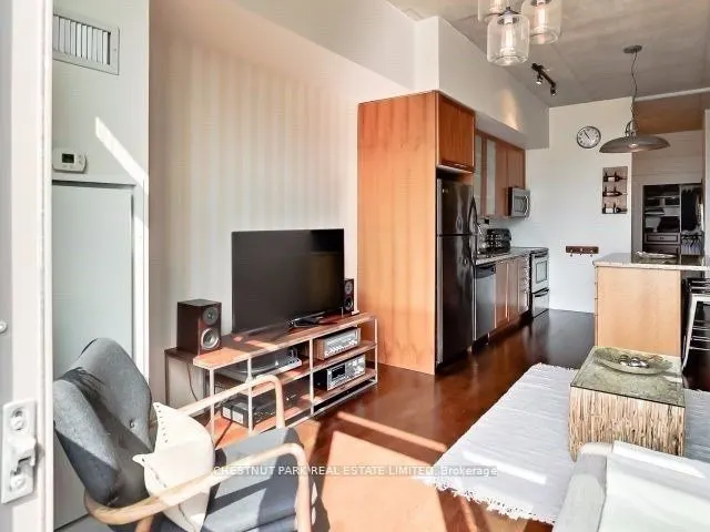 33 Mill Street, #427