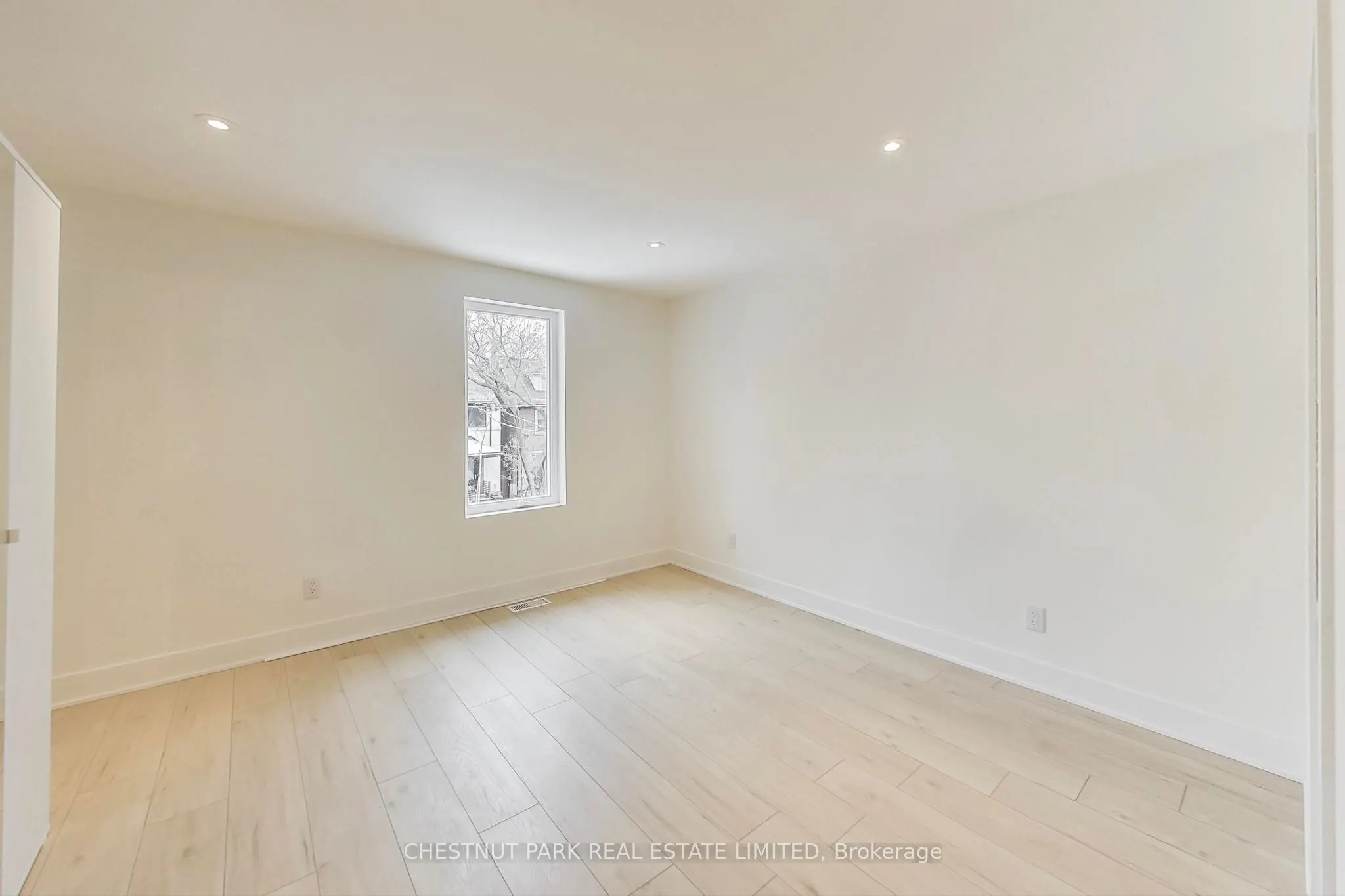 220 Albany Avenue