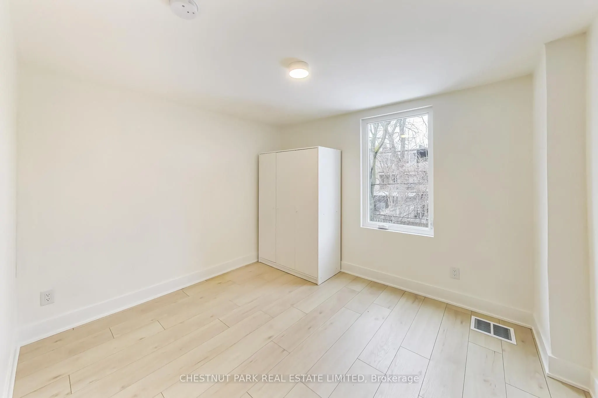 220 Albany Avenue
