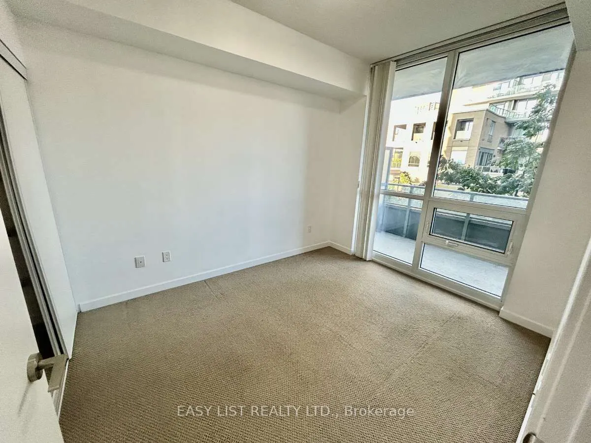 52 Forest Manor Road, #0207