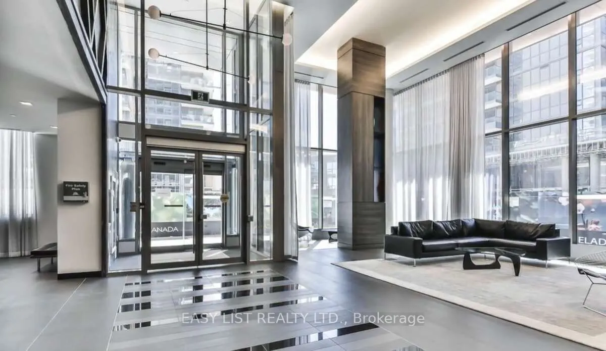 52 Forest Manor Road, #0207